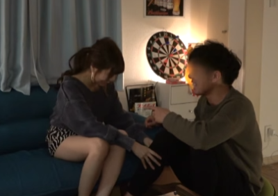 連れ込んだ女の子との淫らなひと時！もうセクロスに夢中です！